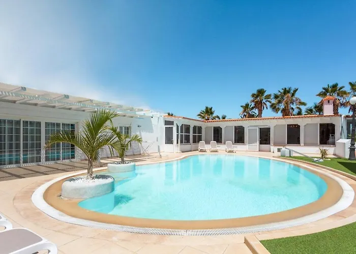 Alamos Park-stunning In Huge Private Grounds