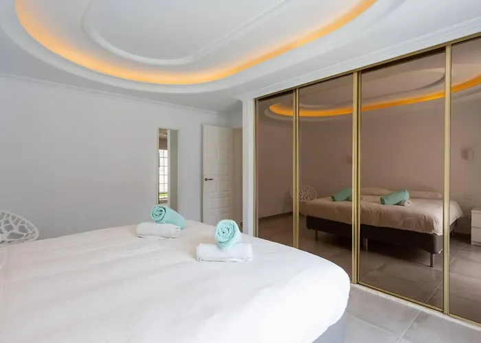 Alamos Park-stunning In Huge Private Grounds * San Miguel de Abona