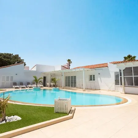 Alamos Park-stunning In Huge Private Grounds