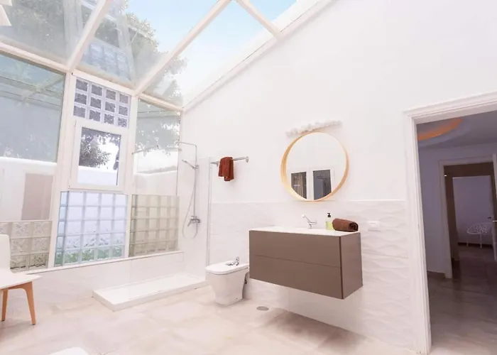 Alamos Park-stunning In Huge Private Grounds Villa *