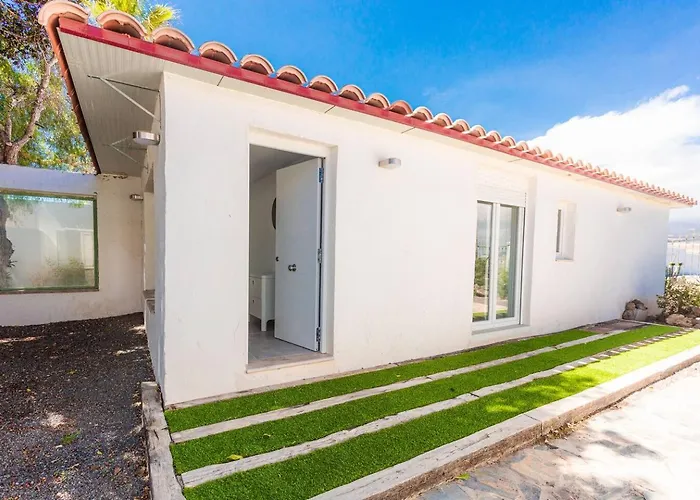 Alamos Park-stunning In Huge Private Grounds *