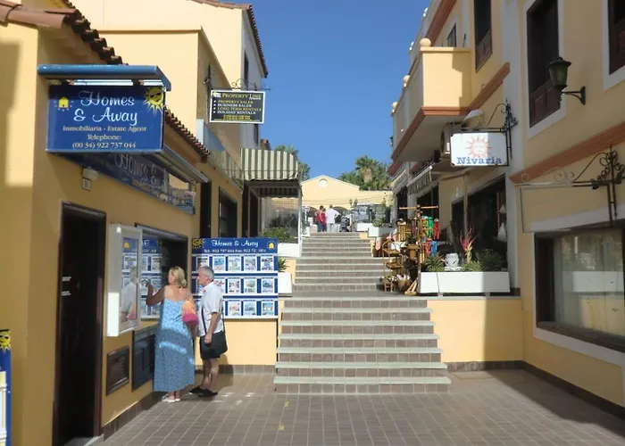 Alamos Park-stunning In Huge Private Grounds Villa *