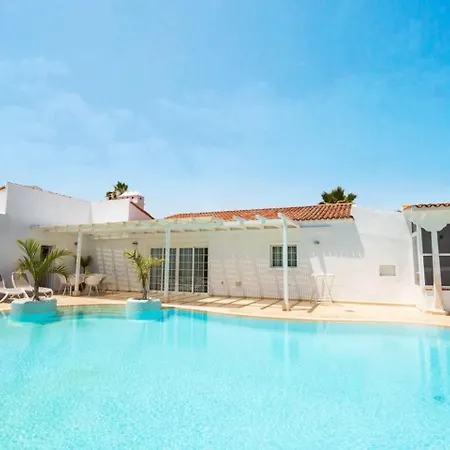 Alamos Park-stunning In Huge Private Grounds