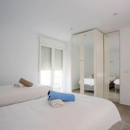 Alamos Park-stunning In Huge Private Grounds Villa *