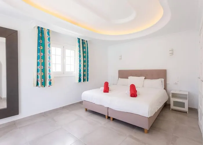 Villa Alamos Park-stunning In Huge Private Grounds