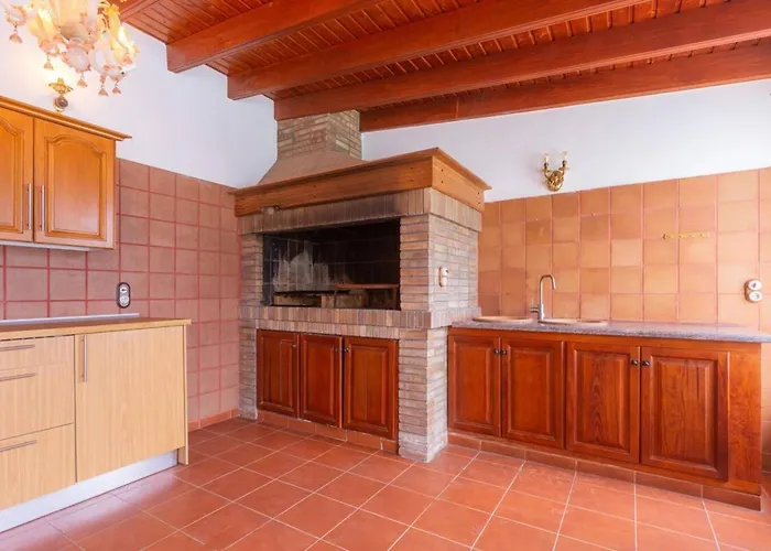 Alamos Park-stunning In Huge Private Grounds Villa *