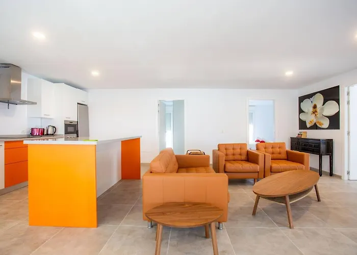 Alamos Park-stunning In Huge Private Grounds